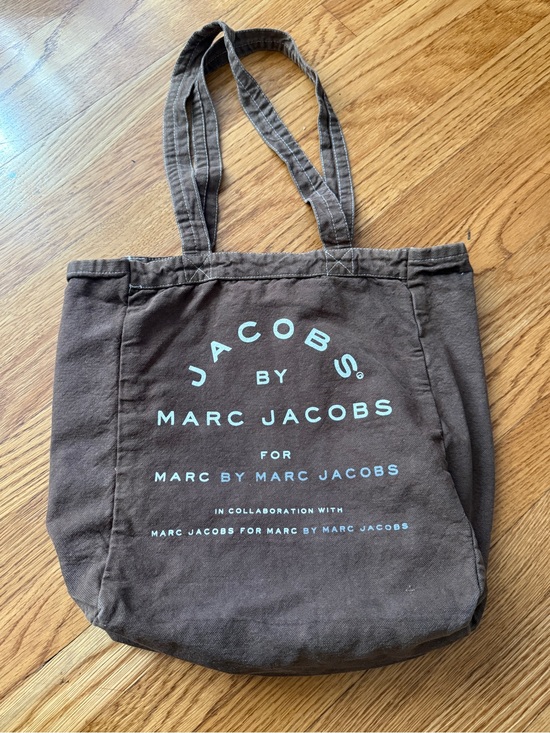 Marc By Marc Jacobs Handbags - Y2K Marc by Marc Jacob’s Broen small tote bag